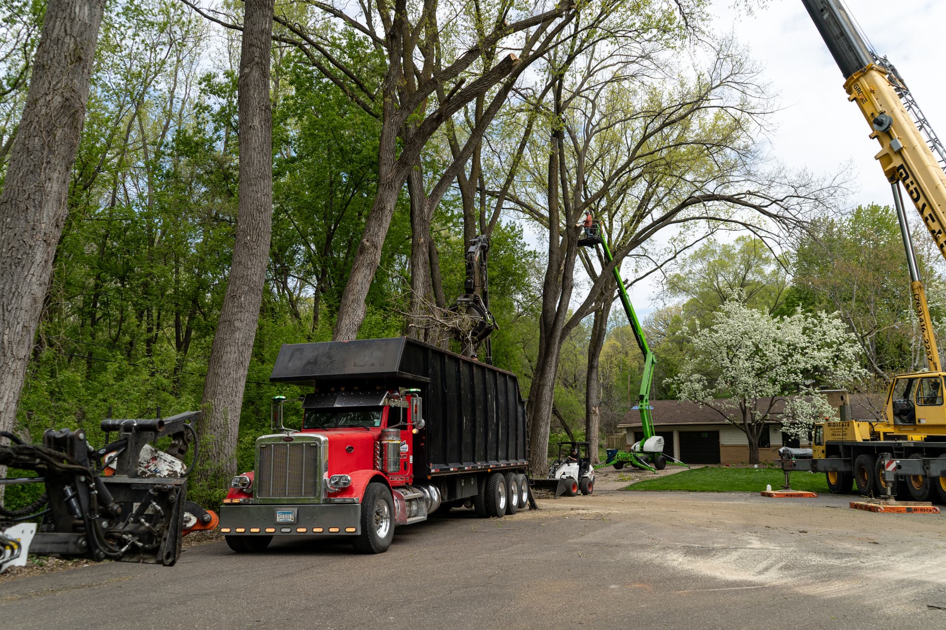 Gallery photos for 120-Ton Crane Cottonwood Removal in Minnetonka MN: Image #1